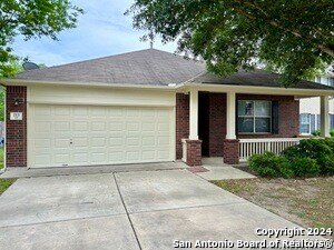 213 Lakota Ct in Cibolo, TX - Building Photo