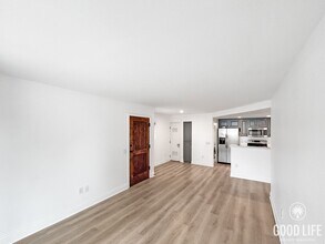 3979 Nobel Dr in San Diego, CA - Building Photo - Building Photo
