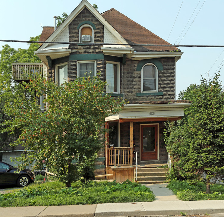 147 Bold St in Hamilton, ON - Building Photo