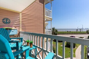 6300 Seawall Blvd in Galveston, TX - Building Photo
