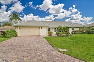 28503 La Pluma Way in Bonita Springs, FL - Building Photo