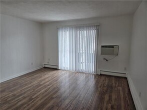 172 Summer St in Waltham, MA - Building Photo - Building Photo