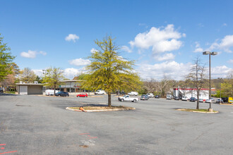 Mount Vernon Ave in Alexandria, VA - Building Photo - Building Photo