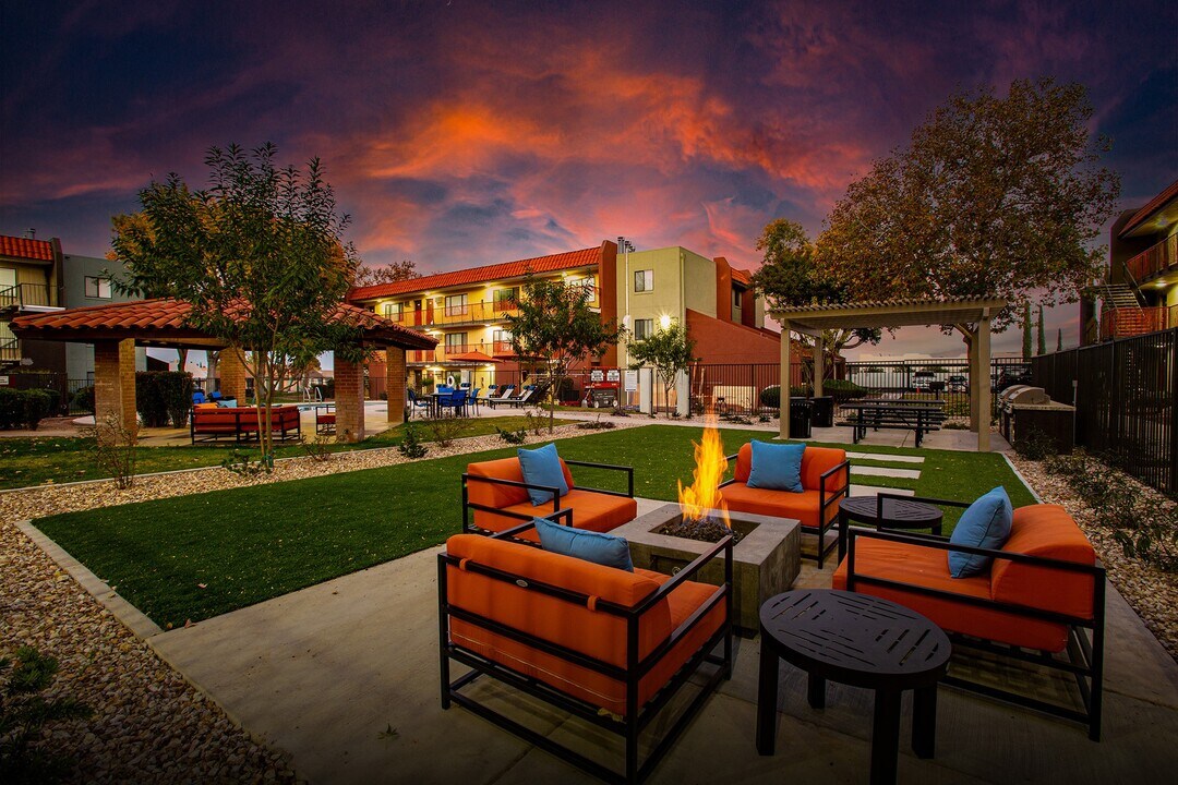 Sky Island in Sierra Vista, AZ - Foto de edificio