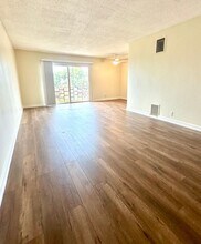 Riviera Apartments in Redondo Beach, CA - Building Photo - Interior Photo