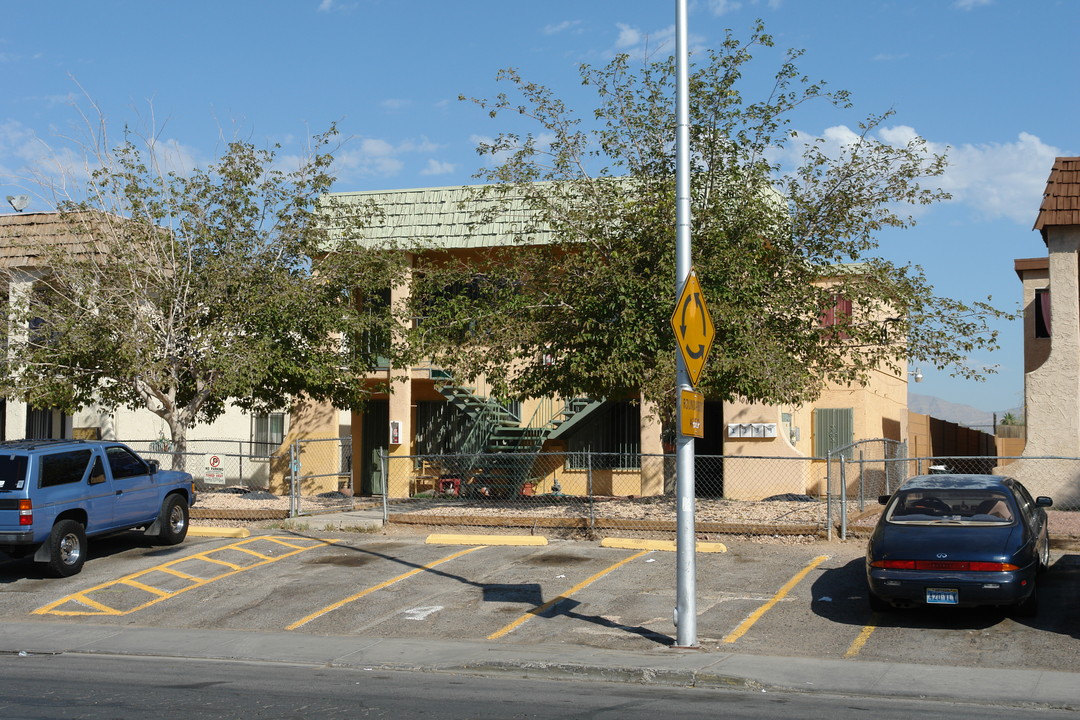 3100 E Carey Ave in North Las Vegas, NV - Building Photo