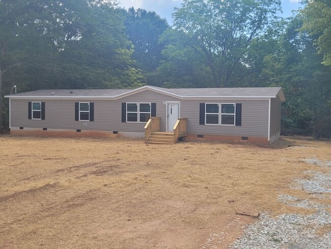 property at 39 Sunnybrook Ln