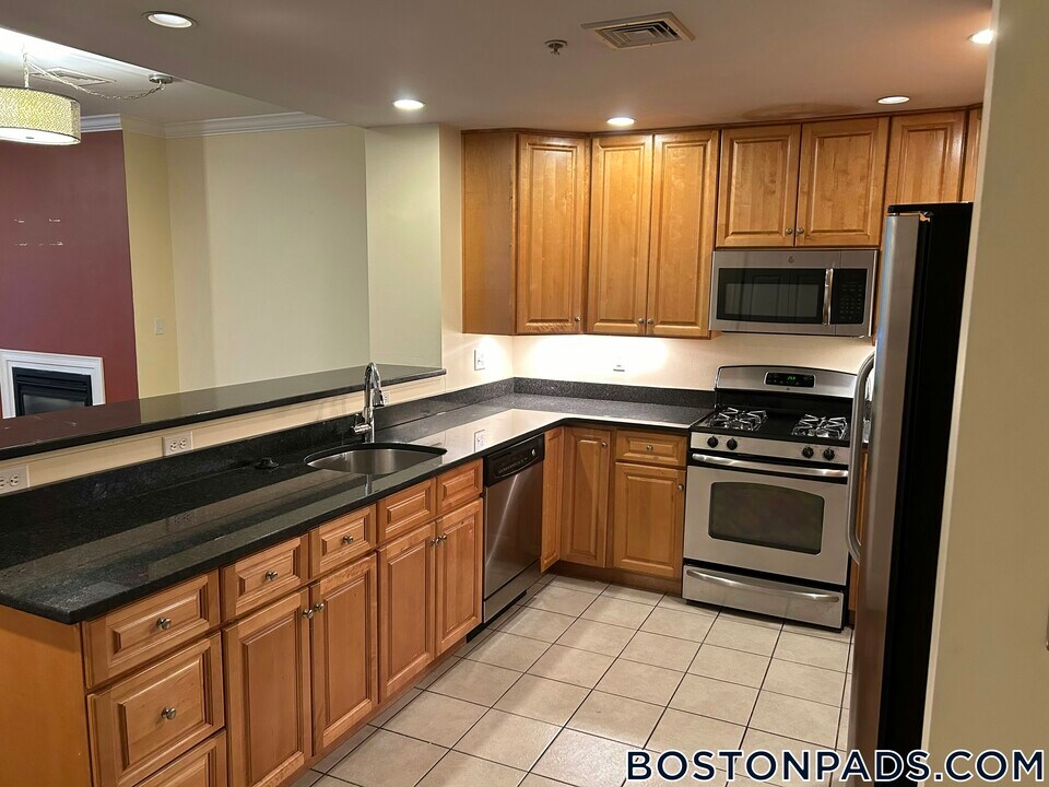 83 Fairmount Ave in Boston, MA - Building Photo