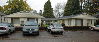 1127-1145 Saginaw St S in Salem, OR - Building Photo