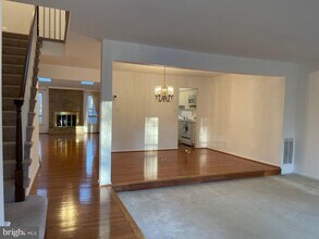 12235 Tildenwood Dr in Rockville, MD - Building Photo - Building Photo