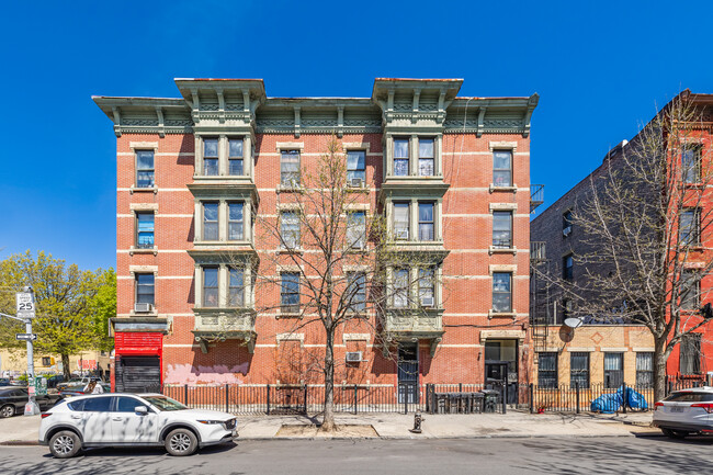 591 Kosciuszko St in Brooklyn, NY - Building Photo - Building Photo