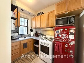 310 Allston St, Unit #1 in Boston, MA - Foto de edificio - Building Photo