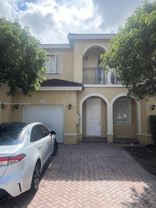 7109 SW 166th Pl in Miami, FL - Building Photo