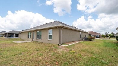 6856 Wirevine Dr in Brooksville, FL - Building Photo - Building Photo