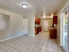 10635 Magnolia Ave in Riverside, CA - Building Photo - Building Photo