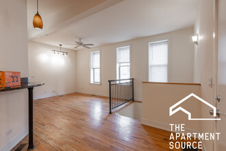 2835 N Damen Ave, Unit 1R in Chicago, IL - Building Photo - Building Photo