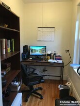 349 Pleasant St in Malden, MA - Foto de edificio - Building Photo