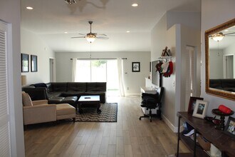 12872 Meadowbend Dr in Wellington, FL - Building Photo - Building Photo