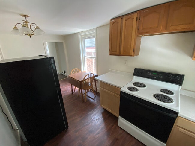 1011 Swede St in Norristown, PA - Building Photo - Building Photo