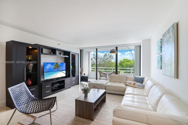 20355 NE 34th Ct in Aventura, FL - Building Photo - Building Photo