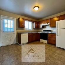 505 Comanche Village Dr in Fountain, CO - Building Photo - Building Photo