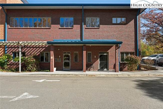 610 State Farm Rd in Boone, NC - Building Photo - Building Photo