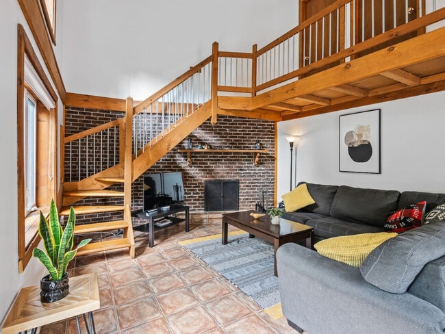 property at 2194 Mnt Prédéal Trudeau