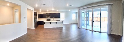 931 Island Palm Wy in Brentwood, CA - Building Photo - Building Photo