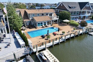 149 Squan Beach Dr in Mantoloking, NJ - Building Photo