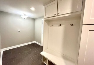 311 W Harrison St in Oak Park, IL - Building Photo - Building Photo