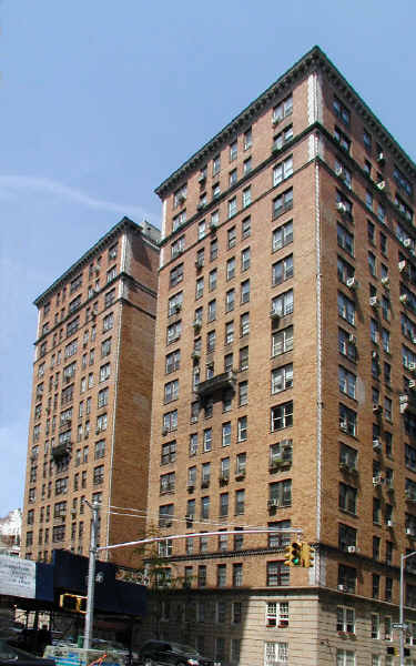 585 West End Ave in New York, NY - Building Photo - Building Photo