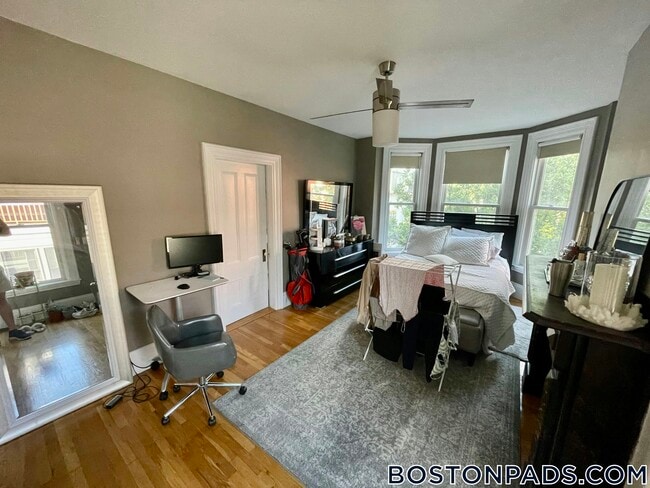 271 K St, Unit 2 in Boston, MA - Building Photo - Building Photo