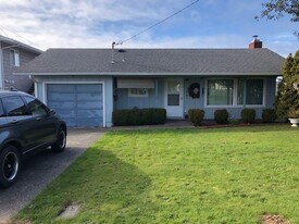 280 S Wall St in Coos Bay, OR - Building Photo