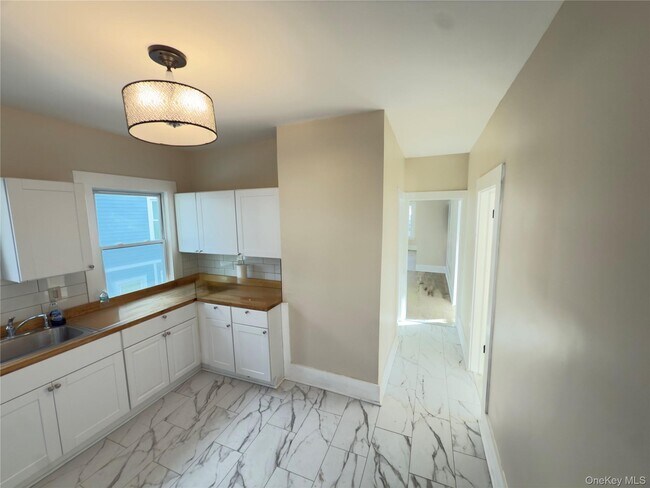 89 S Cherry St in Poughkeepsie, NY - Building Photo - Building Photo