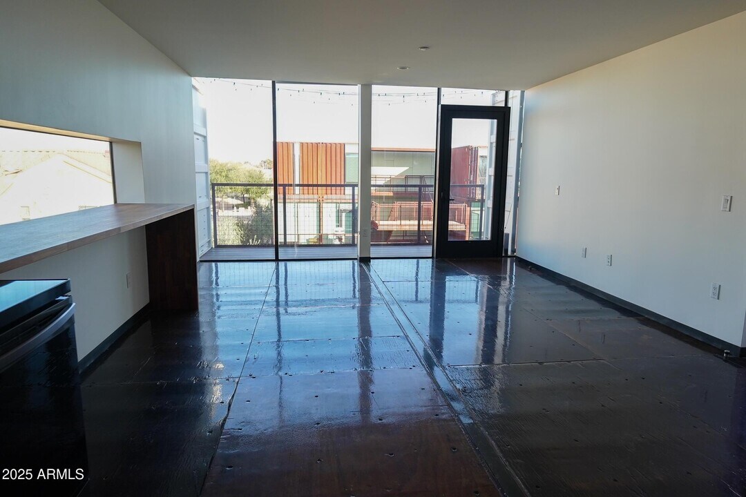 1436 S Terrace Rd in Tempe, AZ - Building Photo