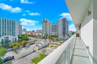 321 NE 26th St in Miami, FL - Building Photo - Building Photo