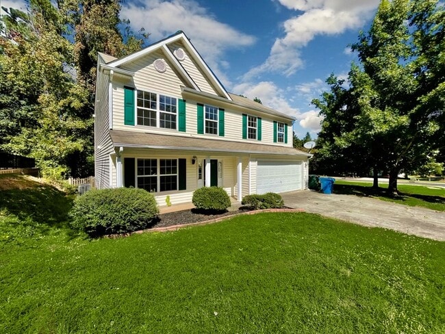 property at 806 Northwood Hills Ave