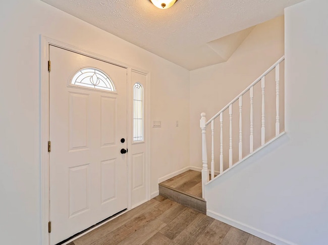 2117 Drumlin Dr in Grove City, OH - Building Photo - Building Photo