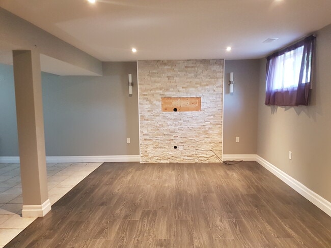 property at 204 Irving Pl