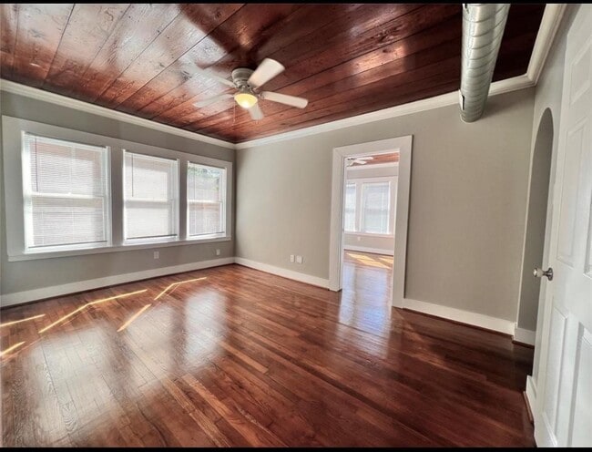 2021 Kane St in Houston, TX - Building Photo - Building Photo