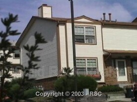 3902 Smoke Tree Dr in Colorado Springs, CO - Building Photo