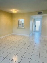 8515 Sunrise Lakes Blvd, Unit 303 in Sunrise, FL - Building Photo - Building Photo