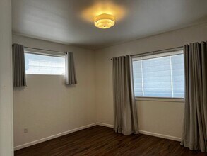 4821 Kalenka Cir in Anchorage, AK - Building Photo - Building Photo