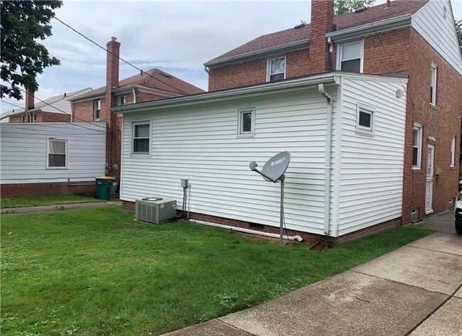 property at 21218 Hillgrove Ave