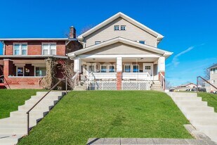 1239 S Champion Ave in Columbus, OH - Building Photo