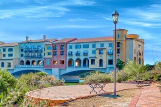 72 Bella Lago Ave in Henderson, NV - Building Photo - Building Photo