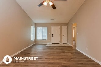 1102 N Pressview Ave in Altamonte Springs, FL - Building Photo - Building Photo