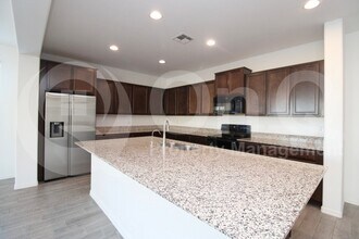 23034 E Via Del Sol in Queen Creek, AZ - Building Photo - Building Photo