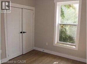 500 Main St E in Hamilton, ON - Building Photo - Building Photo