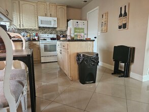 1483 Dorothy Ave in Las Vegas, NV - Building Photo - Building Photo